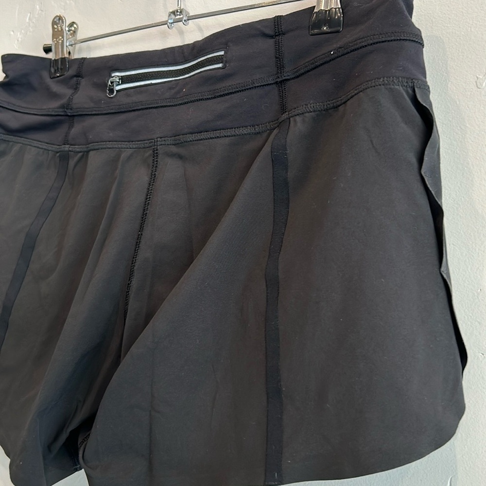 Lululemon Run Switch Back Reversible Running Short - image 6